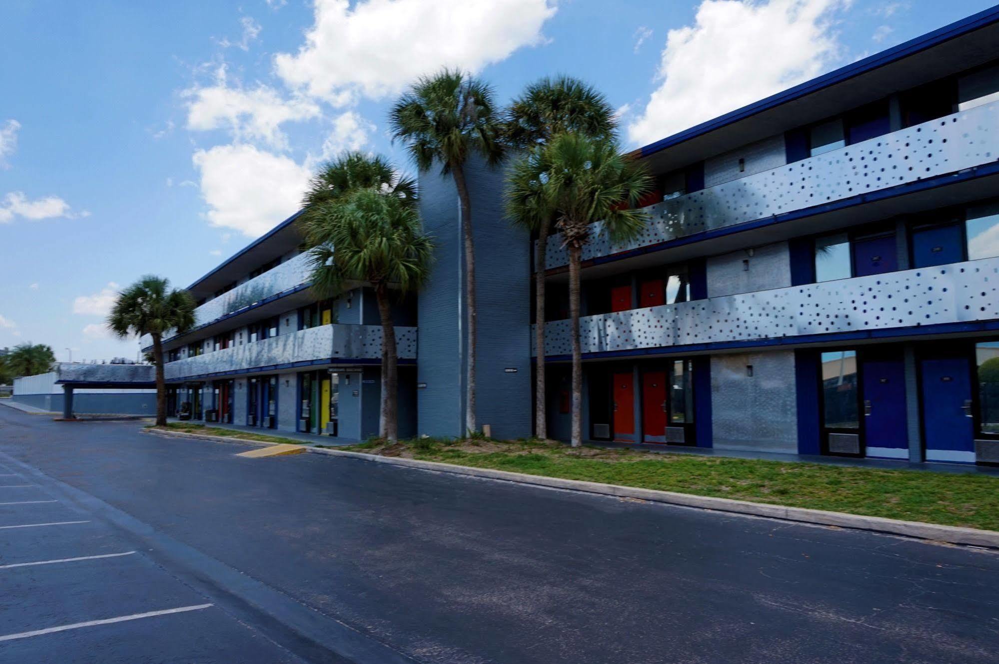 The M Hotel I-Drive Near Universal Орландо Экстерьер фото